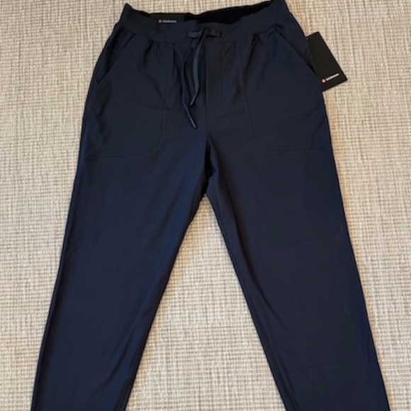 LULULEMON BNWT Mens ABC Warpstreme Jogger in Size M Tall - Picture 1 of 8